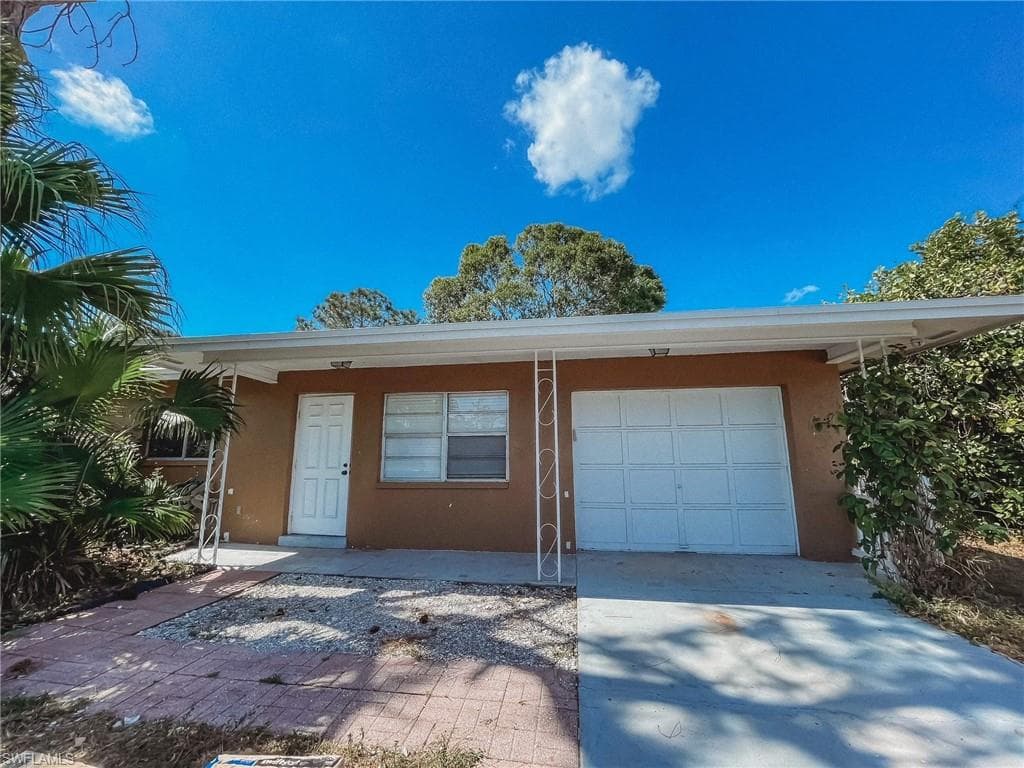 18696 Sebring RD FORT MYERS, FL 33967