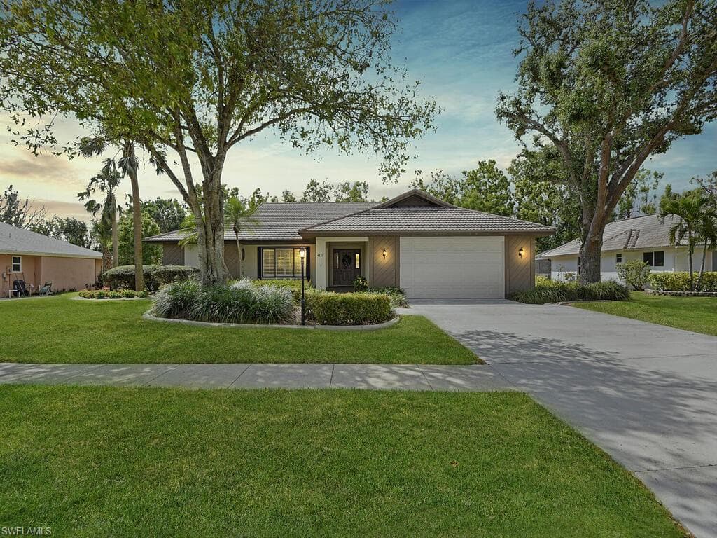 4235 Glasgow CT NORTH FORT MYERS, FL 33903