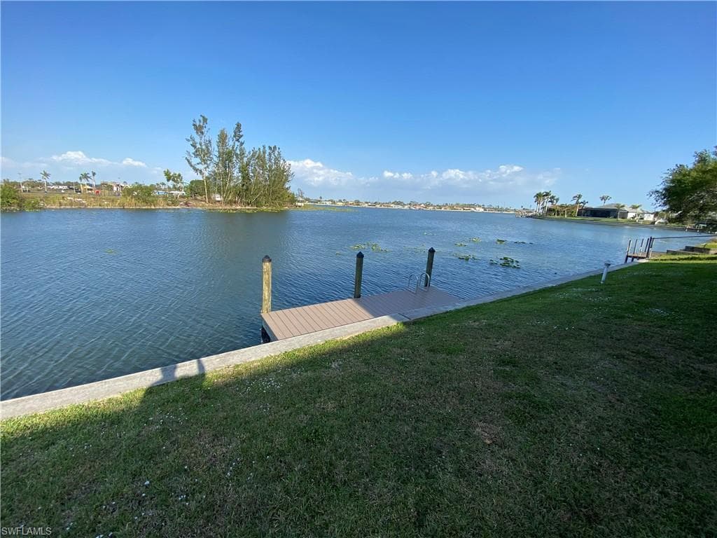 707 SW 3rd CT 103 CAPE CORAL, FL 33991