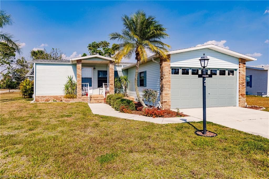 10062 Broken Woods CT W NORTH FORT MYERS, FL 33903