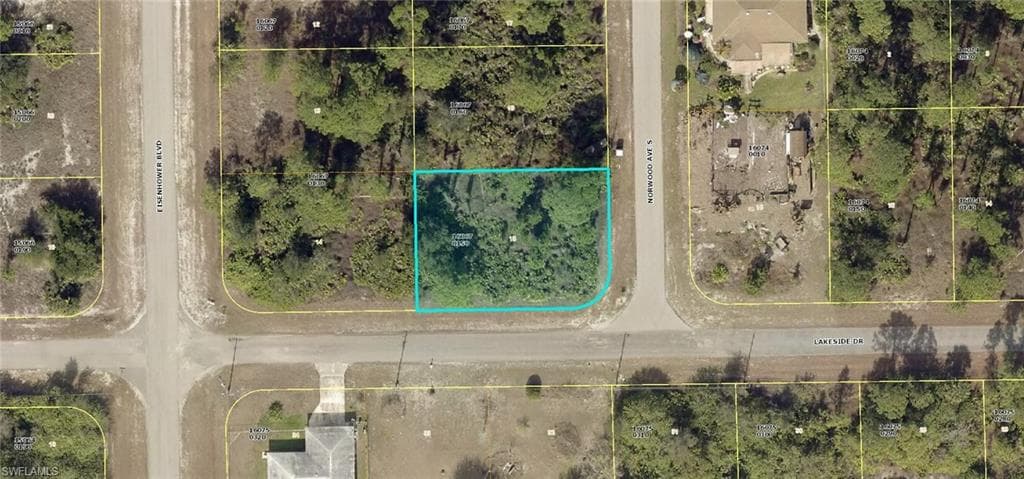 468 Norwood AVE S LEHIGH ACRES, FL 33974