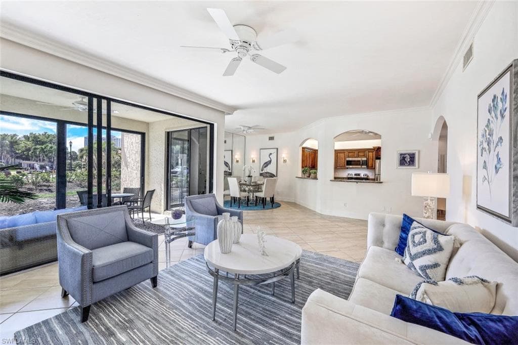 7056 Pelican Bay BLVD B-105 NAPLES, FL 34108