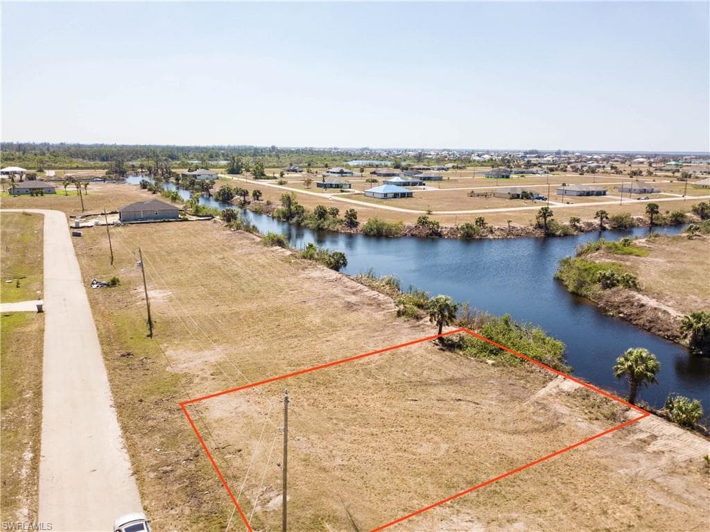 3906 NW 37th AVE CAPE CORAL, FL 33993