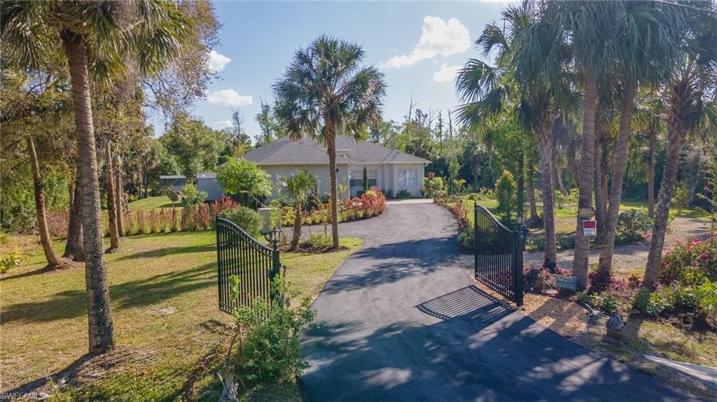3646 28th AVE SE NAPLES, FL 34117