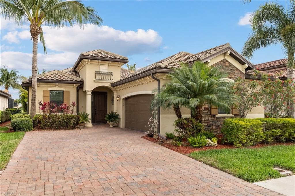 28529 Westmeath CT BONITA SPRINGS, FL 34135