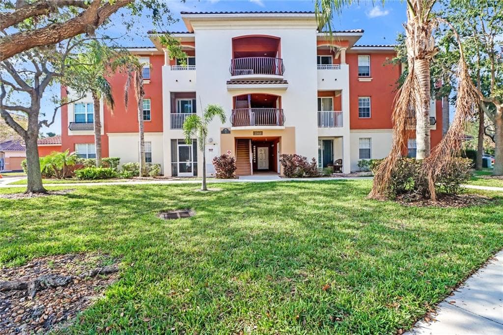 3944 POMODORO CIR 202 CAPE CORAL, FL 33909