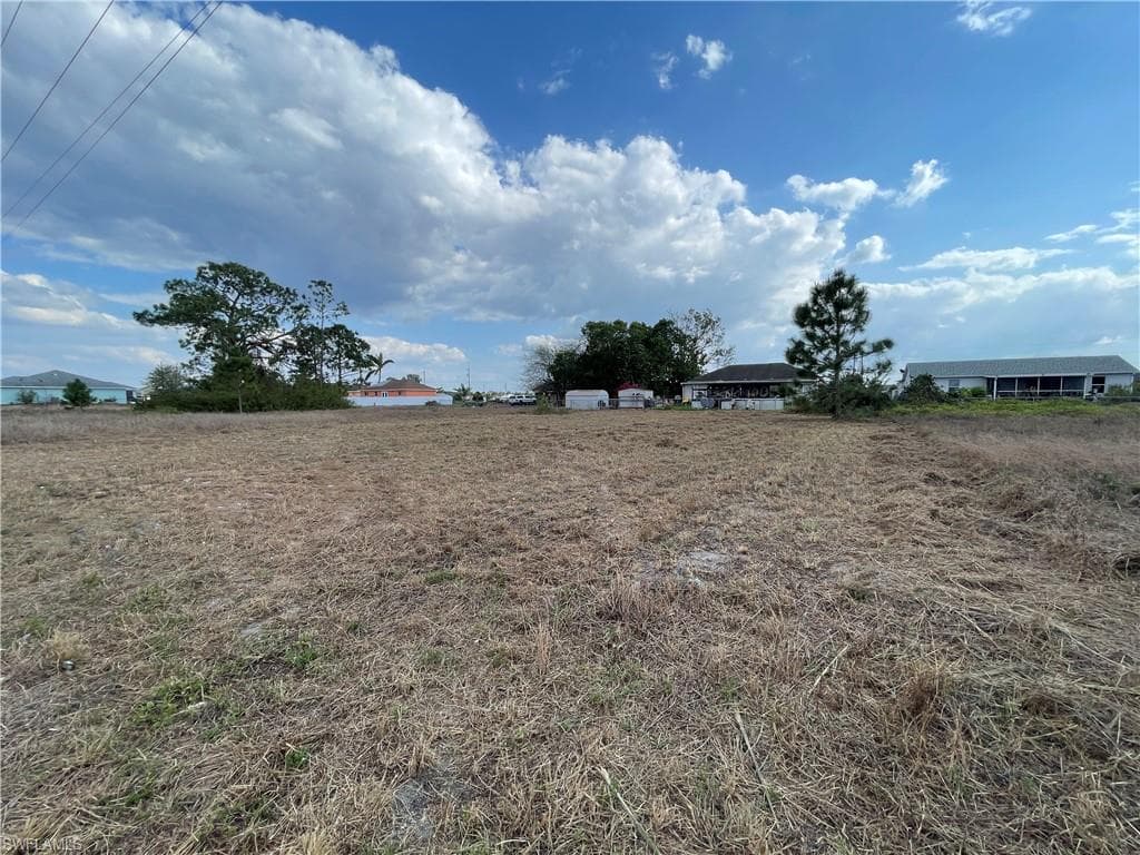 4209 25th ST SW LEHIGH ACRES, FL 33976