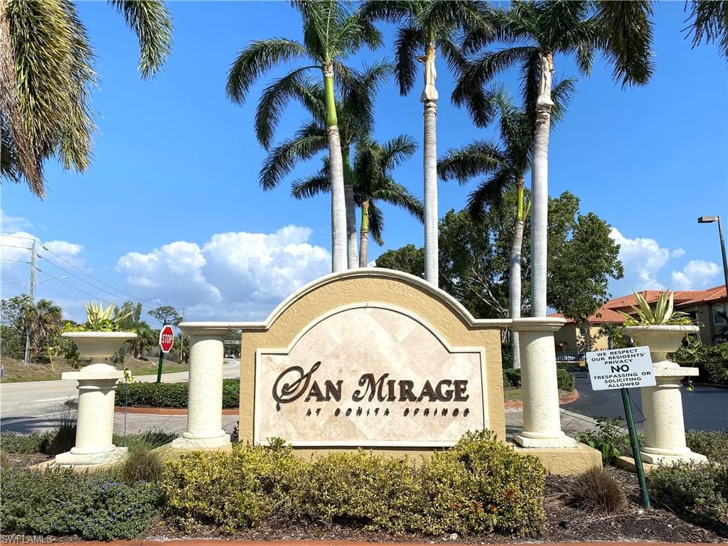 8940 Colonnades CT E 723 BONITA SPRINGS, FL 34135