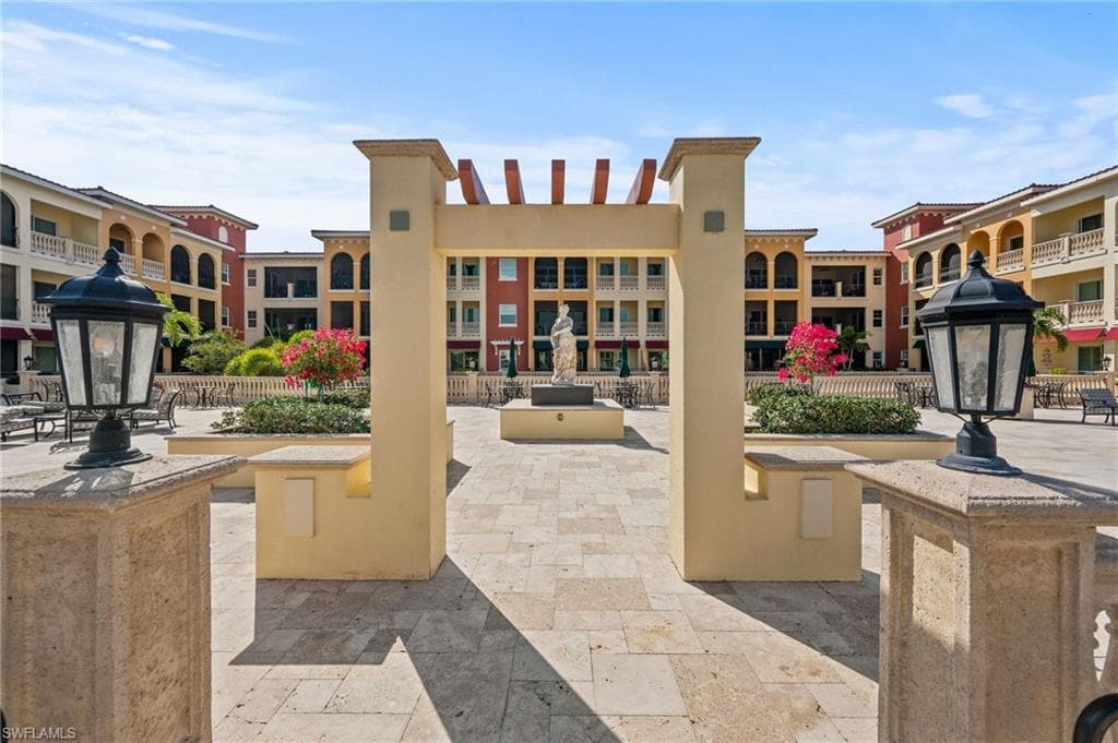 21530 Strada Nuova CIR 215 ESTERO, FL 33928
