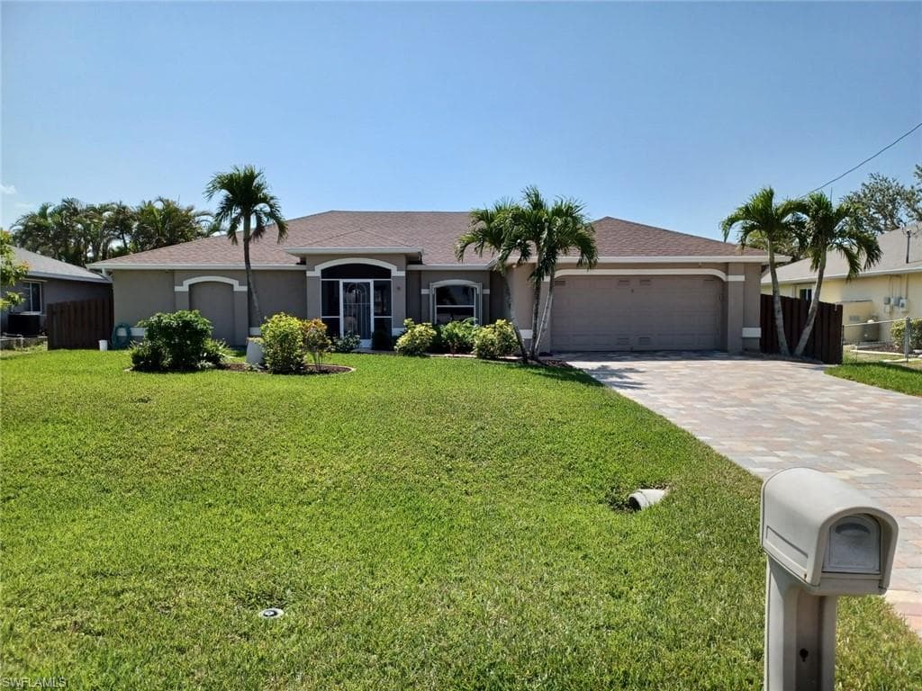 1826 SW 25th TER CAPE CORAL, FL 33914