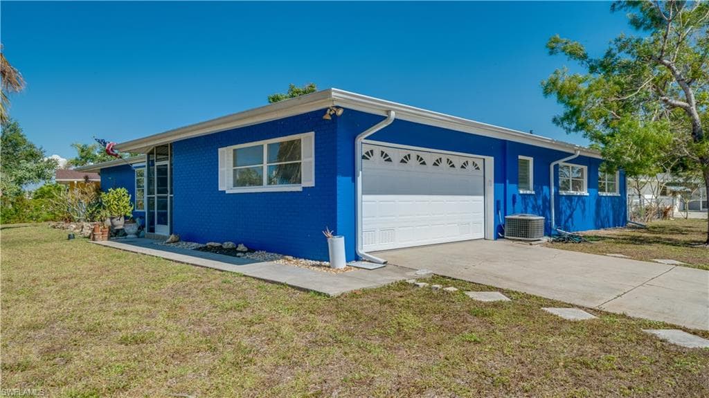 4527 Coronado PKWY CAPE CORAL, FL 33904
