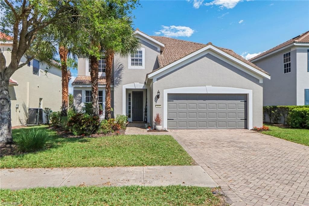 2029 Fairmont LN NAPLES, FL 34120