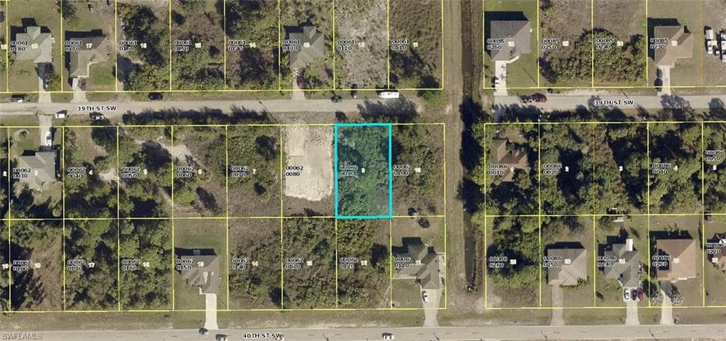 3203 39th ST SW LEHIGH ACRES, FL 33976