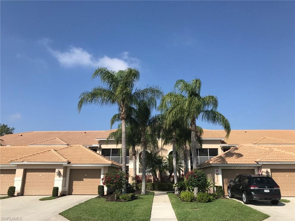 3870 Sawgrass WAY 2513 NAPLES, FL 34112