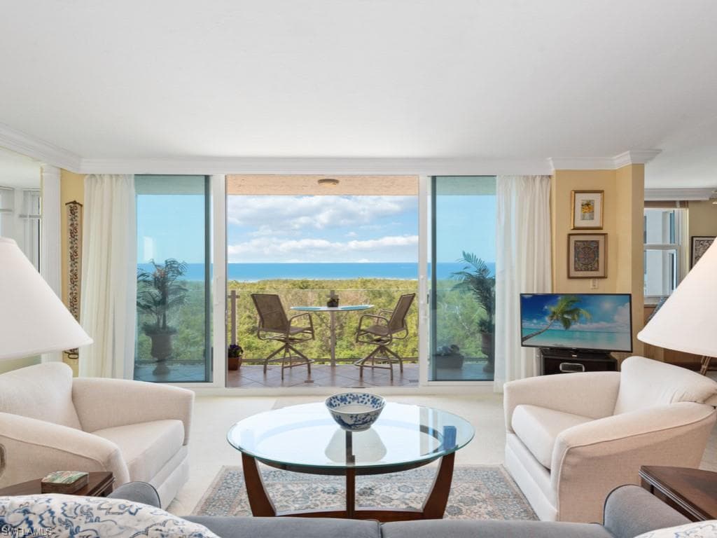 6101 Pelican Bay BLVD 404 NAPLES, FL 34108