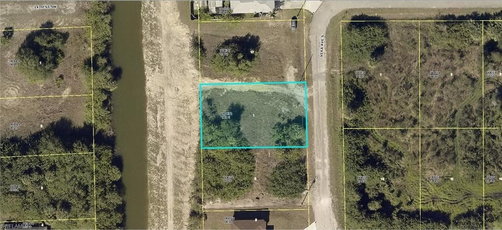 1404 Vera AVE S LEHIGH ACRES, FL 33976