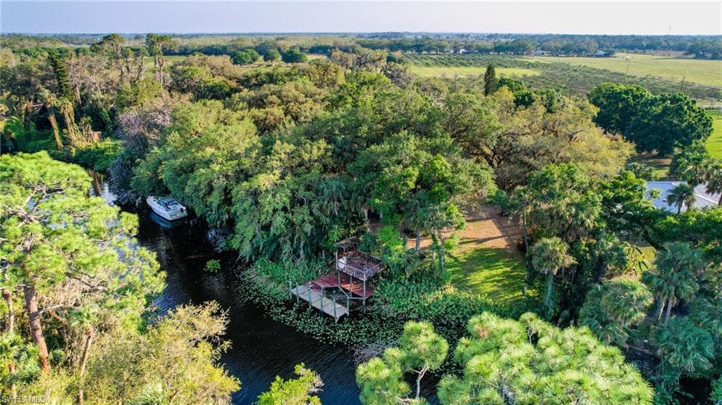 3004 Fort Denaud RD LABELLE, FL 33935