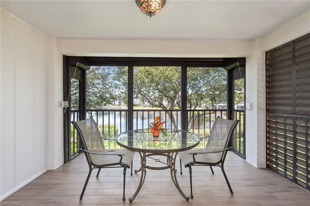 3123 Riviera DR B-202 NAPLES, FL 34103