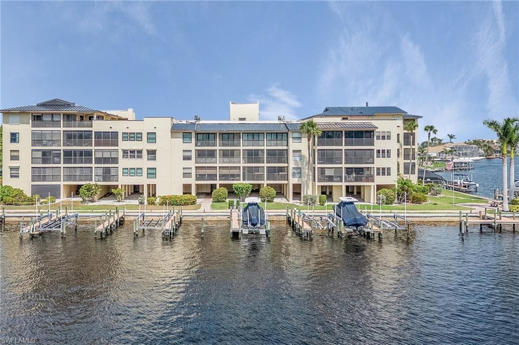 4647 SE 17th PL 205 CAPE CORAL, FL 33904