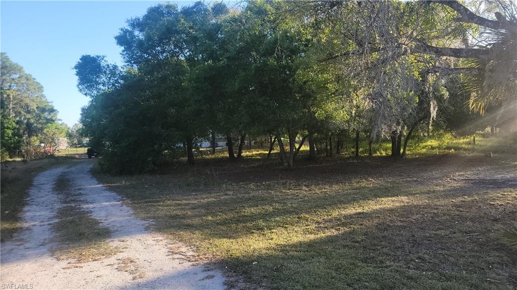 2065 Evans RD LABELLE, FL 33935