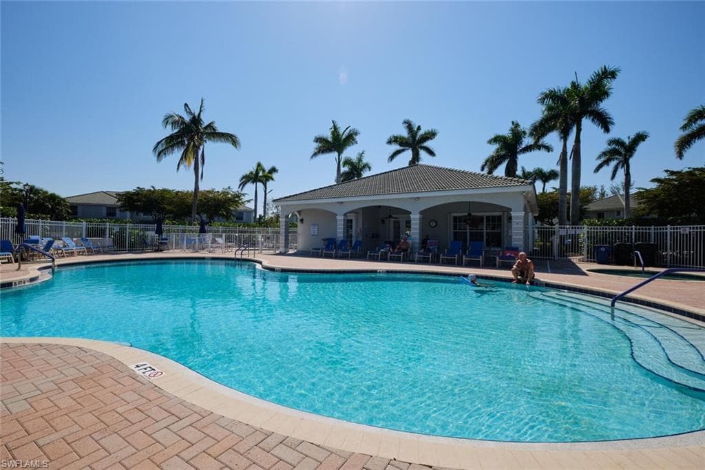10090 Pacific Pines AVE FORT MYERS, FL 33966