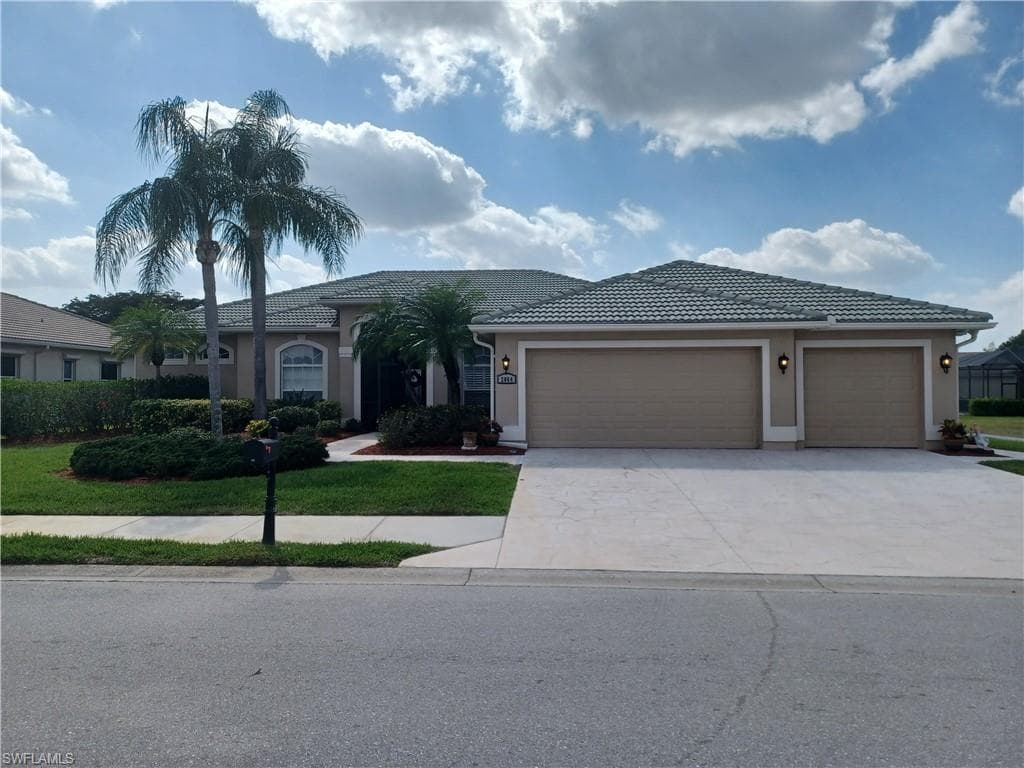 2064 Berkley WAY LEHIGH ACRES, FL 33973