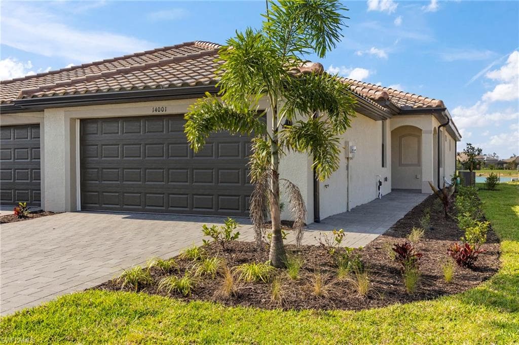 14001 Hunter Oak DR FORT MYERS, FL 33913