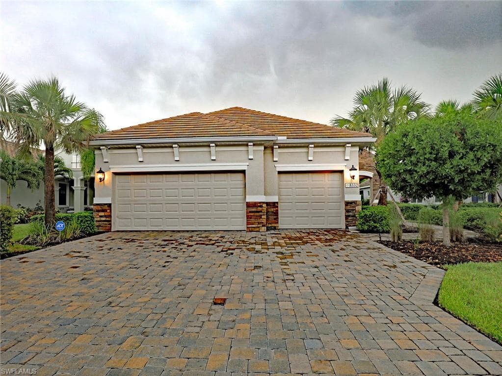 8332 Preserve Point DR FORT MYERS, FL 33912