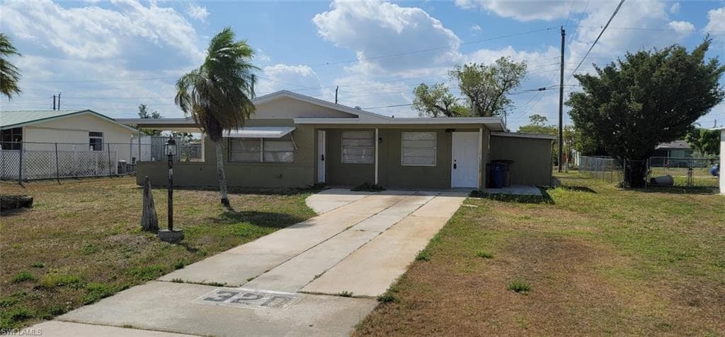 320 Dellwood AVE LEHIGH ACRES, FL 33936