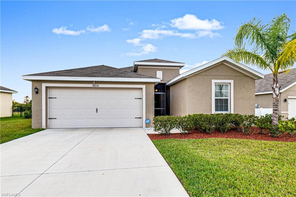 18070 Bass Lake CT LEHIGH ACRES, FL 33972