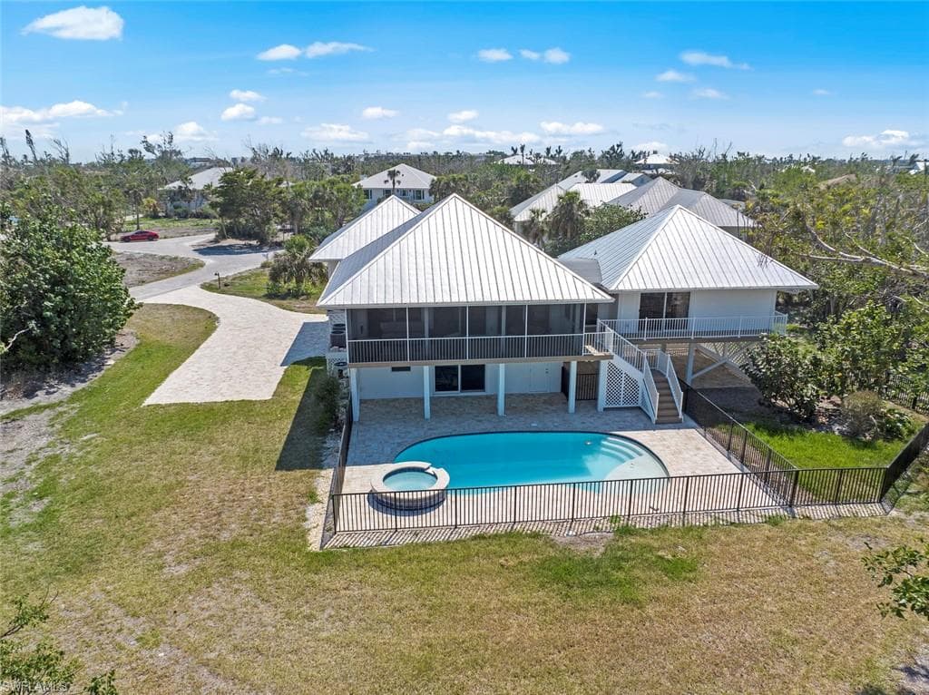 1057 Seahawk LN SANIBEL, FL 33957