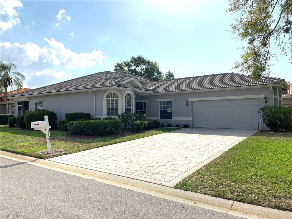 11287 Lakeland CIR FORT MYERS, FL 33913