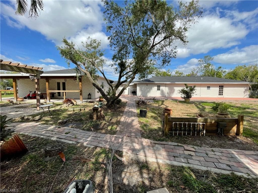 1818 SW 2nd AVE CAPE CORAL, FL 33991