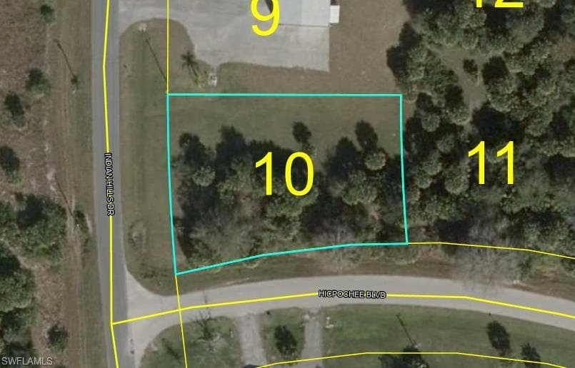 3910 Indian Hills DR SW MOORE HAVEN, FL 33471
