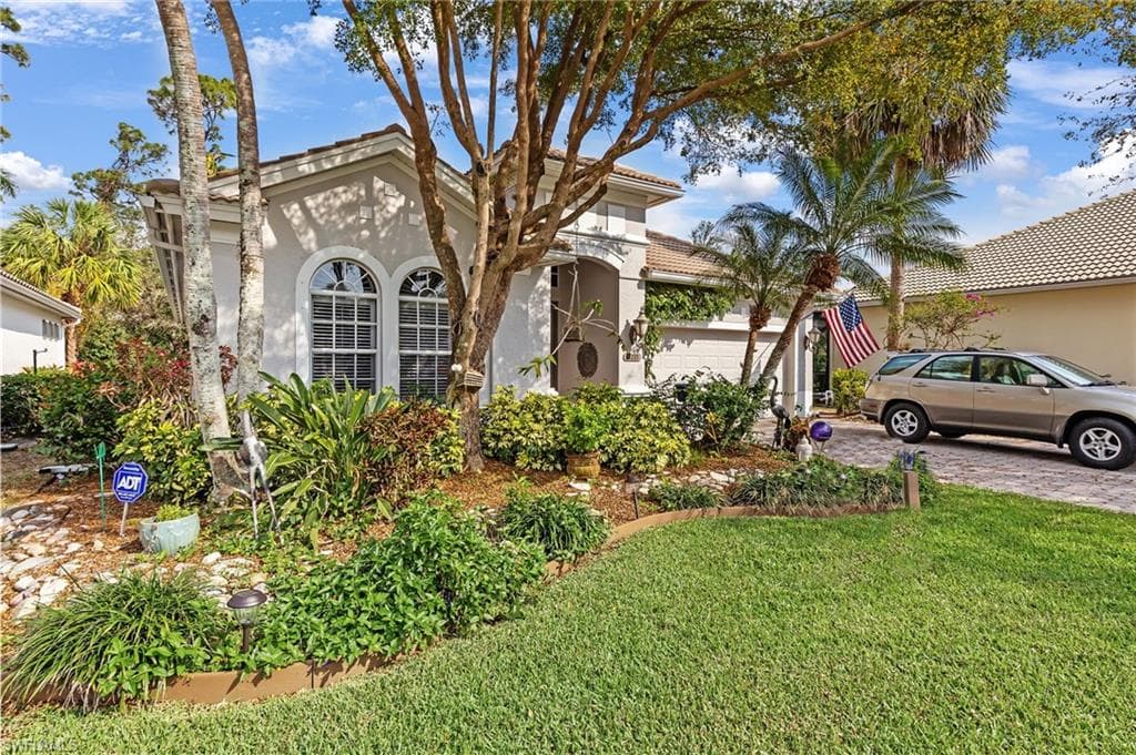 16217 Parque LN NAPLES, FL 34110