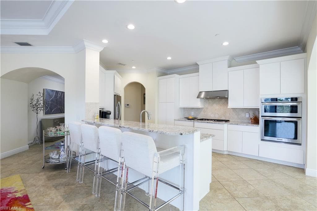 2555 Marquesa Royale LN 1-101 NAPLES, FL 34109