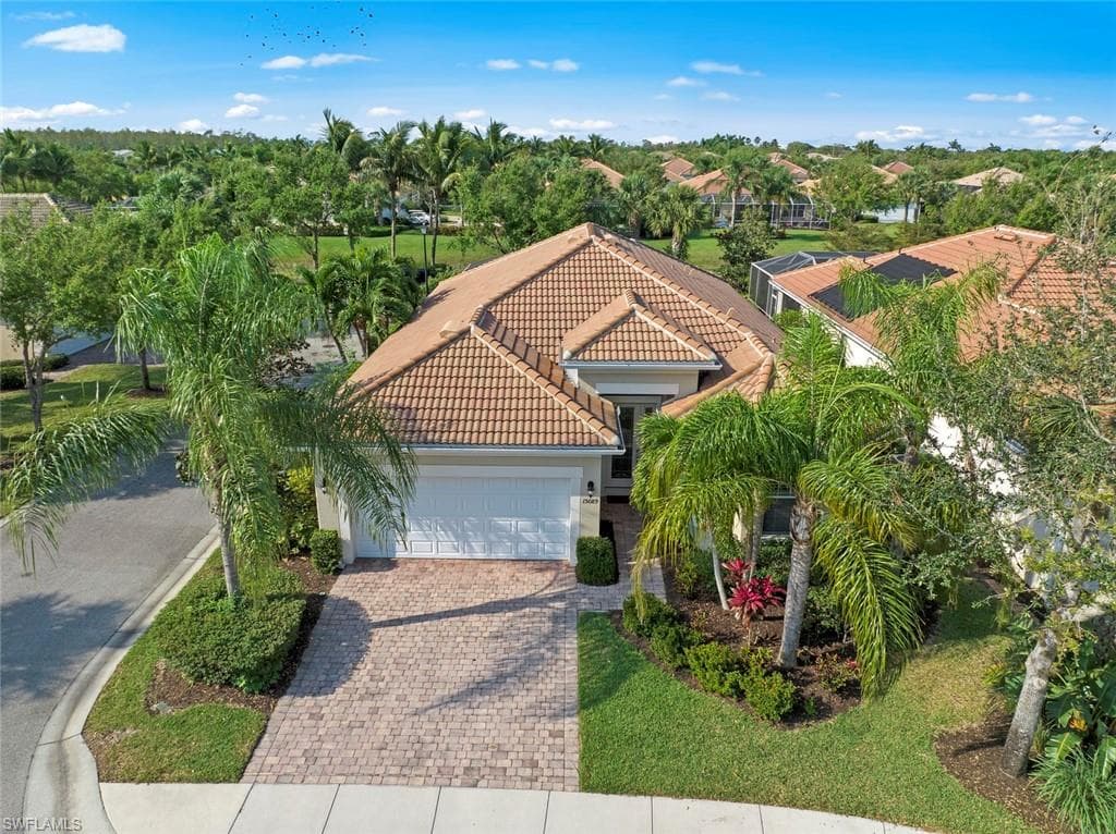 15089 Danios DR BONITA SPRINGS, FL 34135