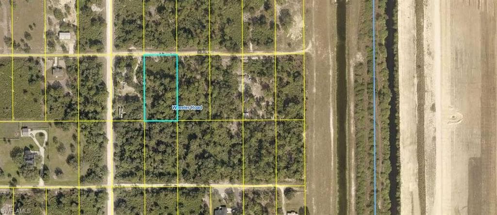 7645 21st TER LABELLE, FL 33935