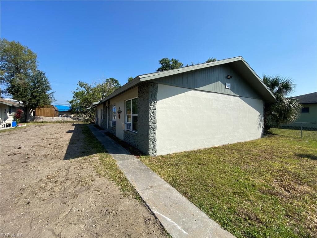 3217 Jeffcott ST FORT MYERS, FL 33916