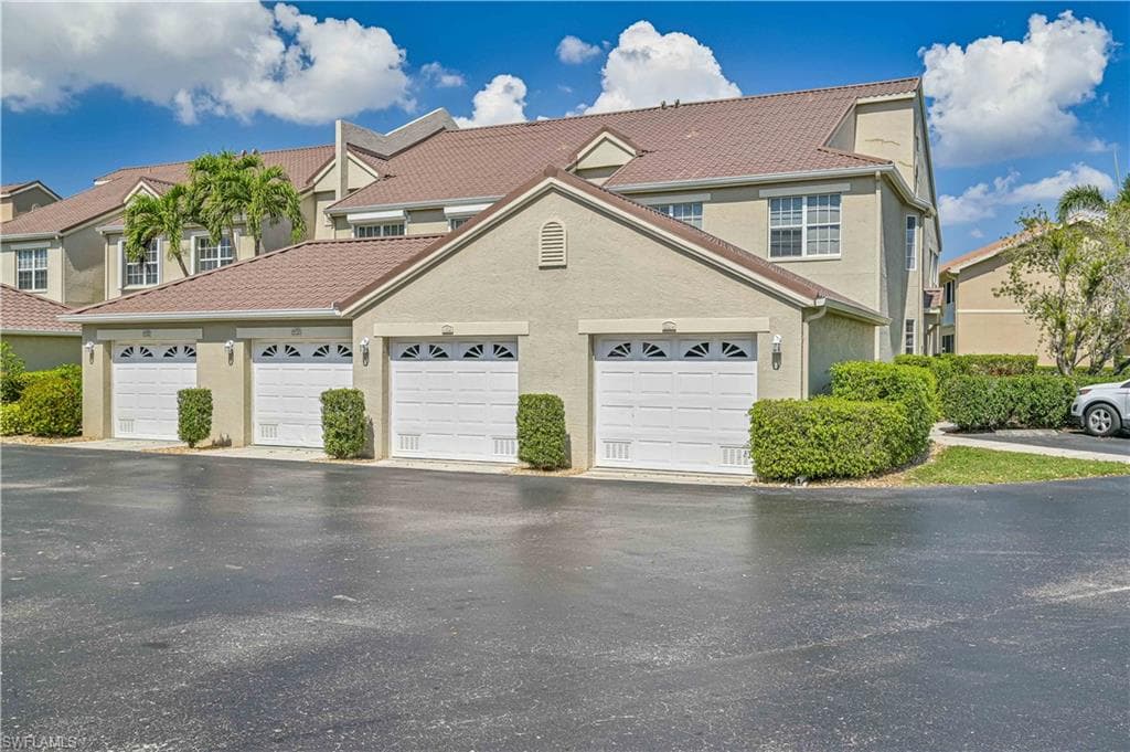 9340 Alamander CT 604 FORT MYERS, FL 33919