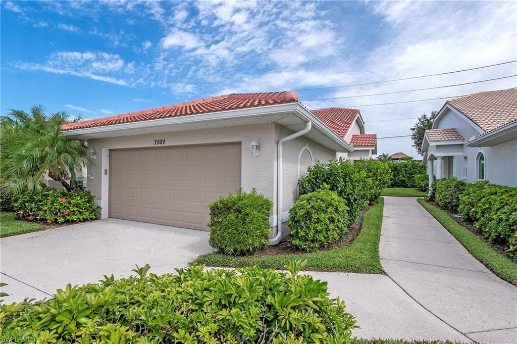 7001 Lone Oak BLVD NAPLES, FL 34109