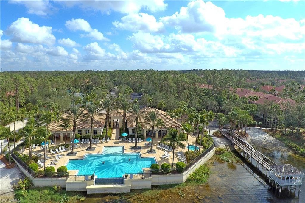 2012 Tarpon Bay DR N 102 NAPLES, FL 34119