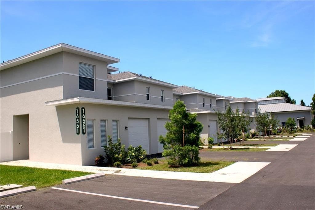 13431 Hidden Palms CV 13 FORT MYERS, FL 33908