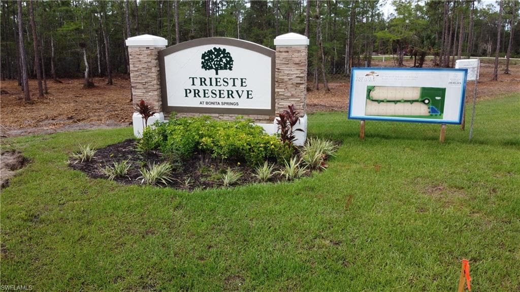 25401 Divot DR BONITA SPRINGS, FL 34135