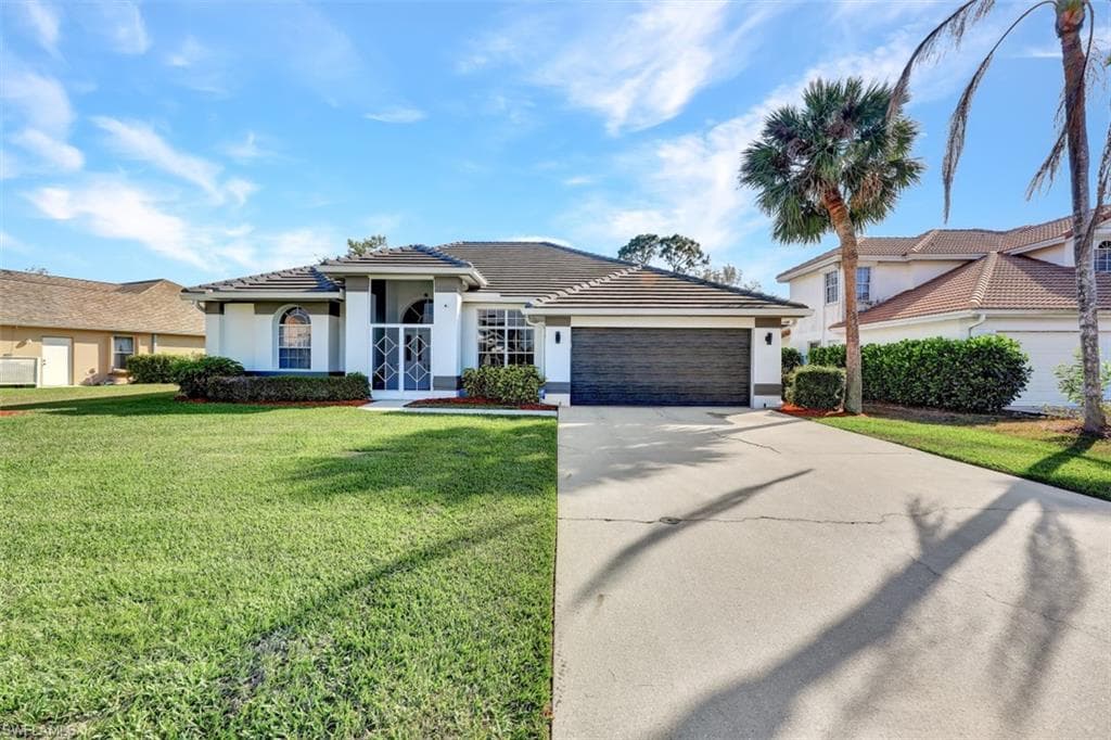 6661 Huntley LN N NAPLES, FL 34104
