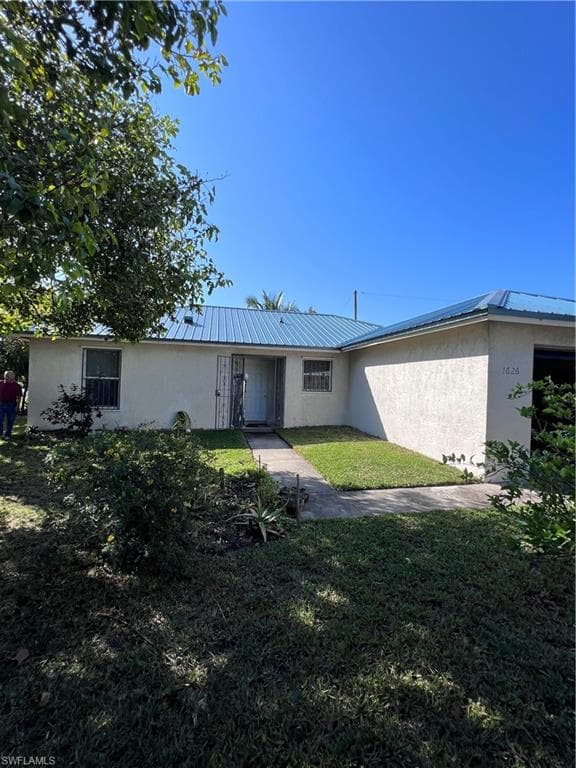 1626 N Baines TER PAHOKEE, FL 33476