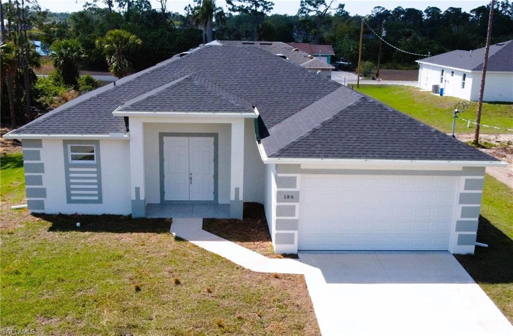 186 Thornton AVE S LEHIGH ACRES, FL 33974