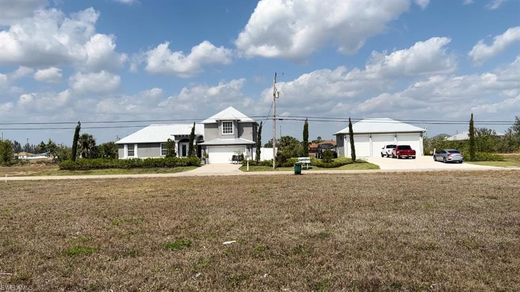 1022 NE 15th TER CAPE CORAL, FL 33909