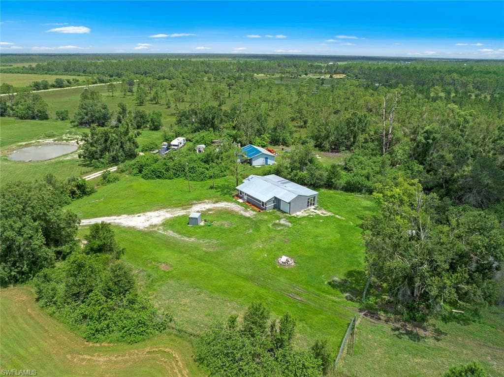 20400 MEADOW LN NORTH FORT MYERS, FL 33917