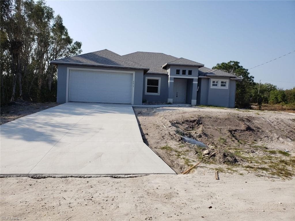 2617 49th ST SW LEHIGH ACRES, FL 33976